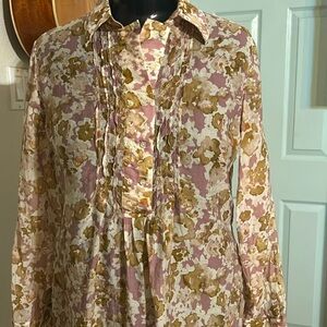 New York and Company long sleeved top